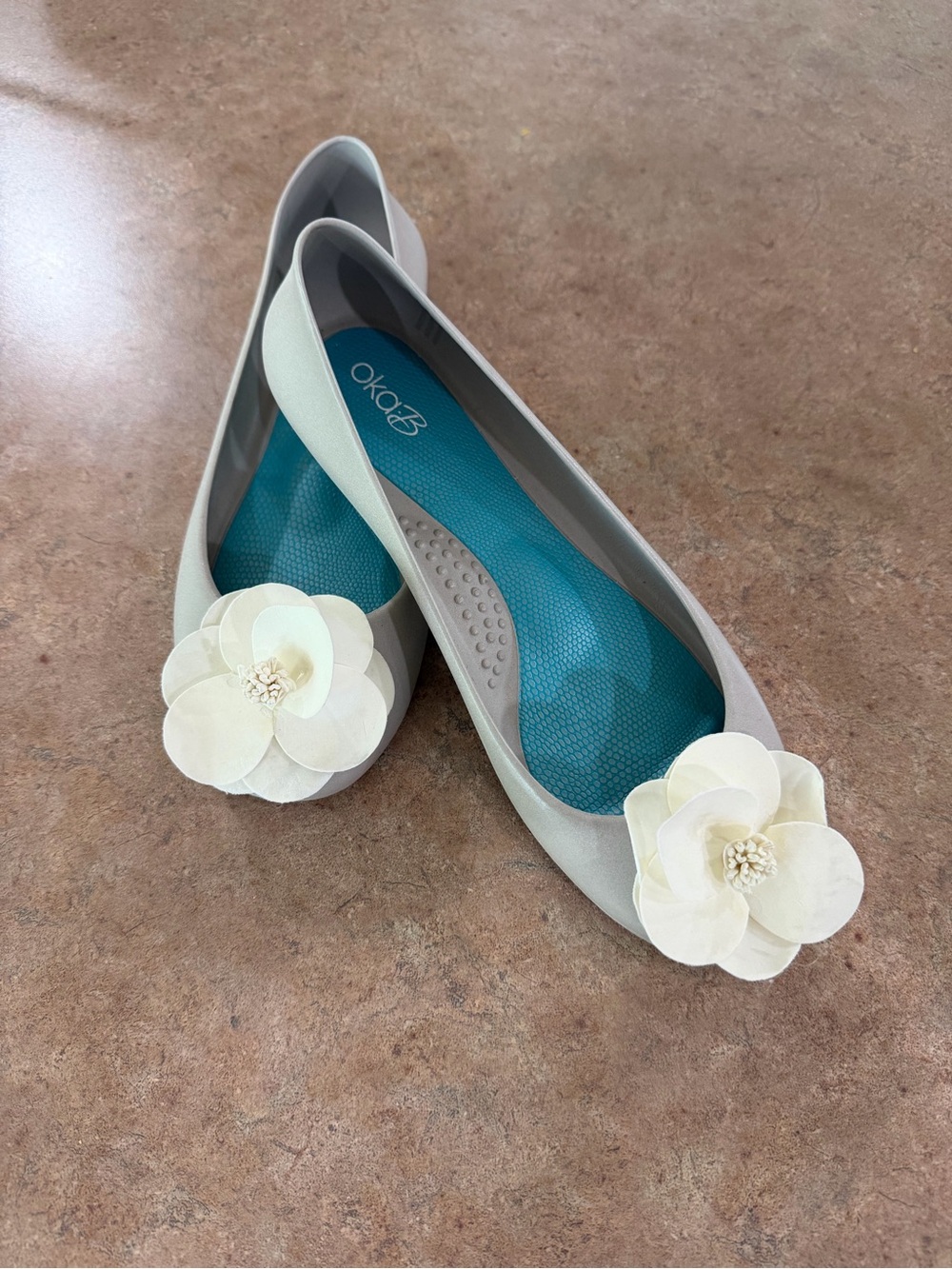 OKA-B Cream Floral Ballet Flats for Women